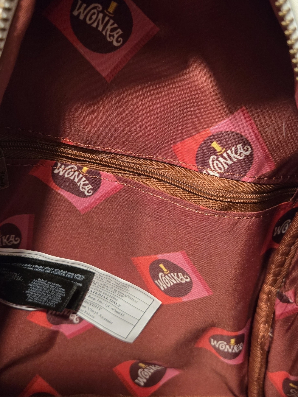 Willy Wonka OOMPA LOOMPA Loungefly Backpack Purse - NWOT - Picture 4 of 8